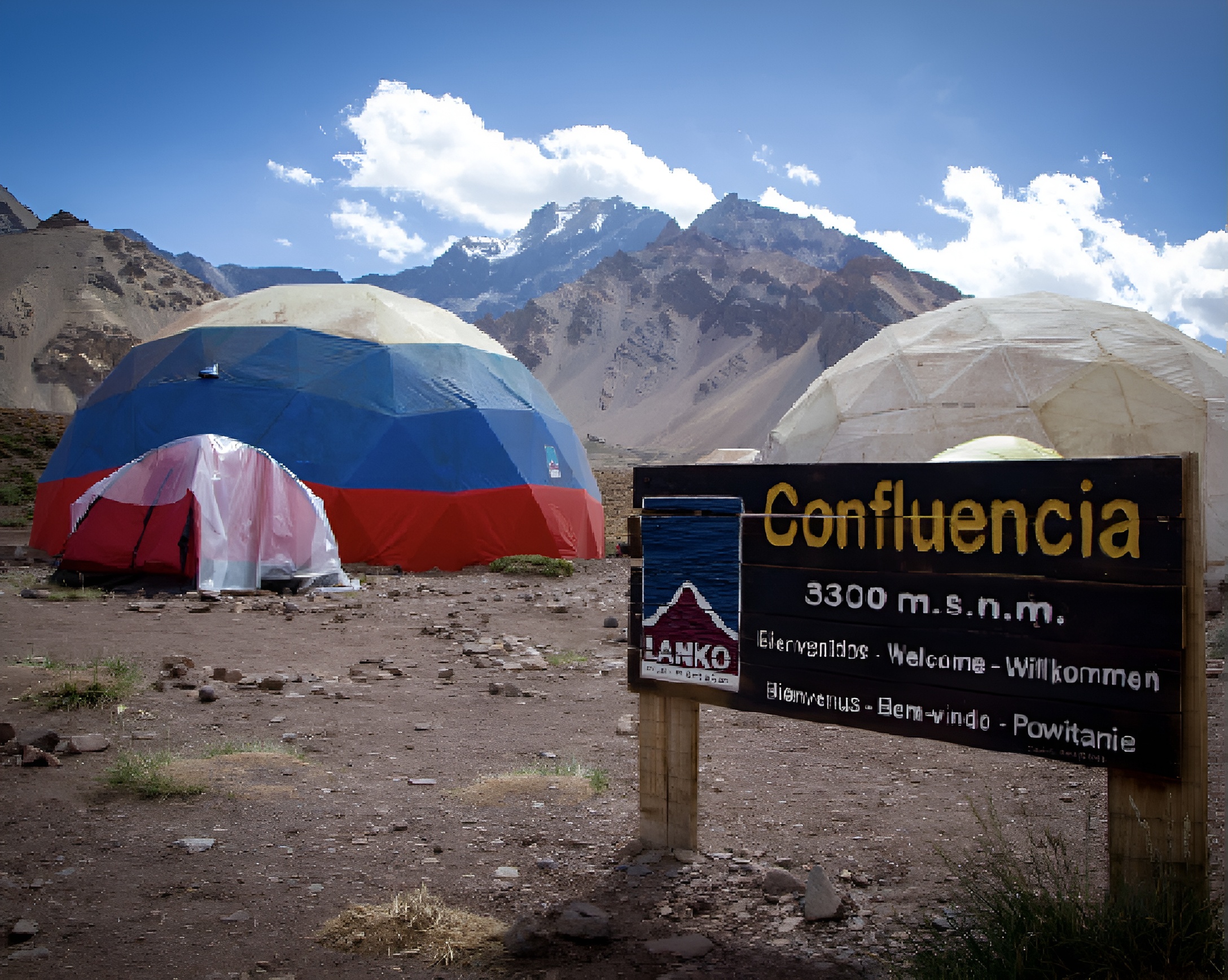 Trekking al Campo Base del Aconcagua — valle de Las Horcones